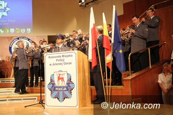 JELENIA GÓRA: Awanse, nagrody, medale dla stróżów prawa