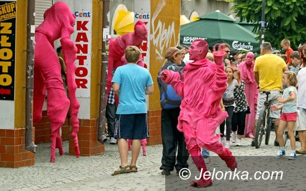 JELENIA GÓRA: A gdyby napadło nas UFO? Inwazja różowych