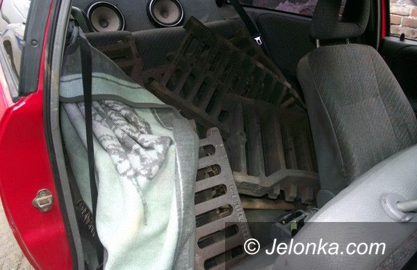 JELENIA GÓRA: Złodziej kratek kanalizacyjnych w rękach policji