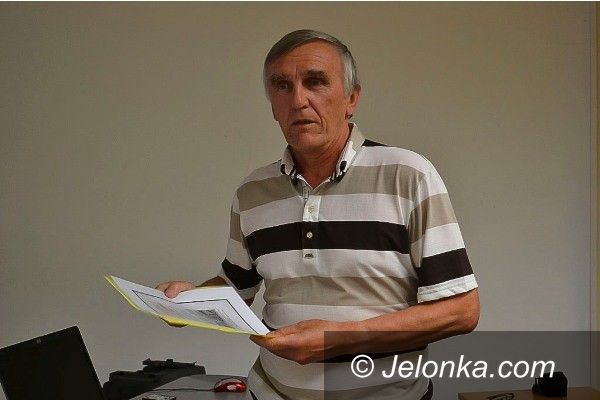 JELENIA  GÓRA: Jelenia Góra miastem królewskim. Po prelekcji Eugeniusza Gronostaja