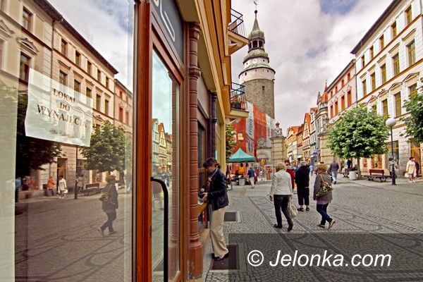 JELENIA GÓRA: Agonia traktu śródmiejskiego