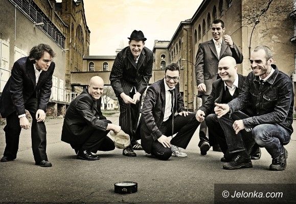 JELENIA GÓRA: Ska, reggae i więcej jeszcze. YELLOW UMBRELLA wystąpi w JAZGOCIE
