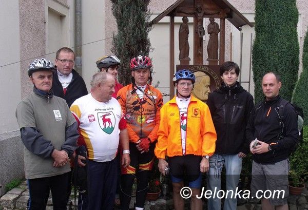 JELENIA GÓRA: Papieskim szlakiem na rowerach
