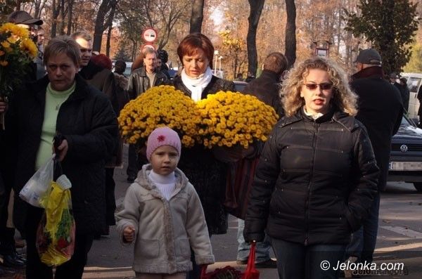 JELENIA GÓRA: Bezpieczniej przed cmentarzem przy ul. Sudeckiej