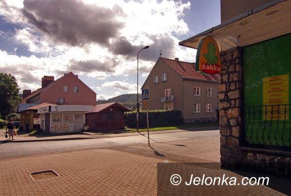 JELENIA GÓRA: Dobijanie drobnego handlu. Przez brak równowagi