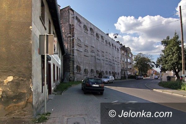 JELENIA GÓRA: Ulica Okrzei czeka na remonty