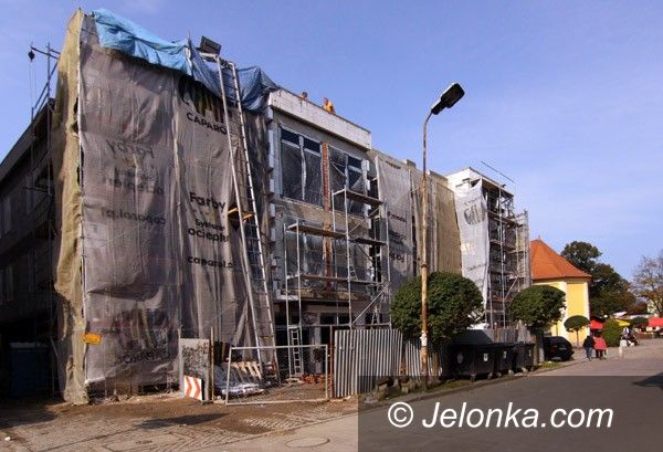 JELENIA GÓRA: Nowe oblicze byłego skwerku przy cerkiewce