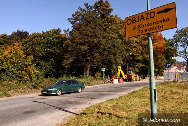 KOWARY: Objazdy w Kowarach. Będą trzy pasy na Karkonoskiej