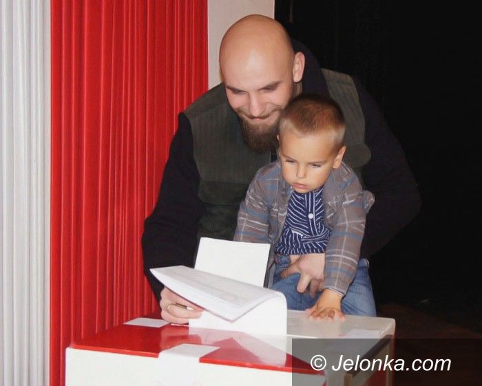 REGION: Wybory parlamentarne 2011. Głosowanie w toku