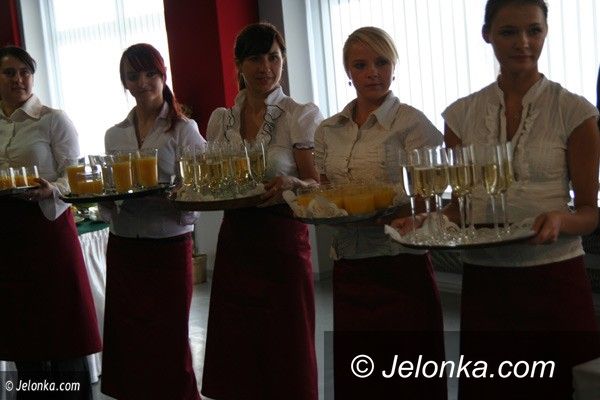 JELENIA GÓRA: Oświatowe święto: nagrody, honory, odznaczenia