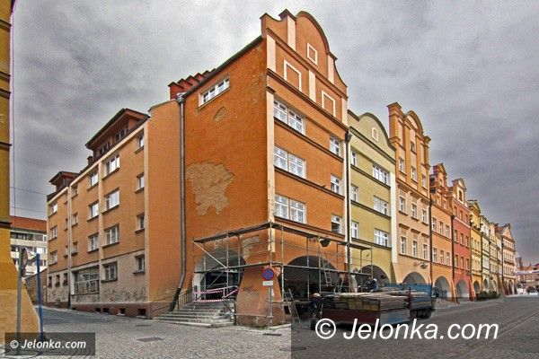 JELENIA GÓRA: Kamienica w Rynku grozi zawaleniem?