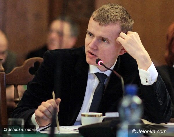 JELENIA GÓRA: Z polityki do marketingu. Radny zmienił pracę