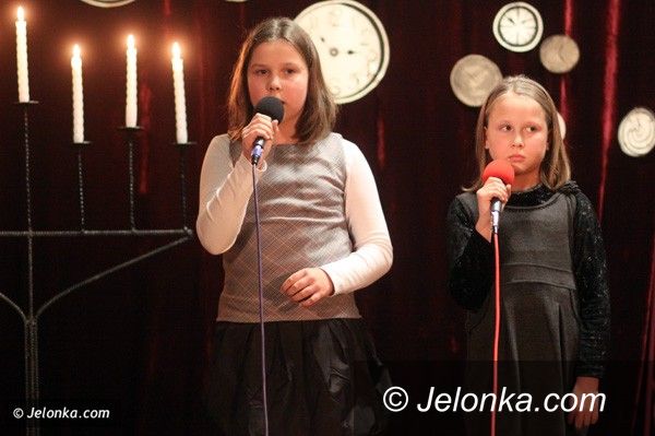 JELENIA GÓRA: W MDK "Jelonek" śpiewali na melancholijną nutę