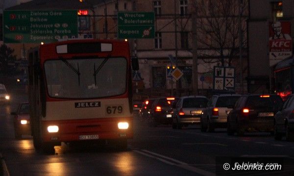 JELENIA GÓRA: Autobusy nocą? Dla kogo i po co?