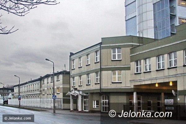 JELENIA GÓRA: Będą grupowe zwolnienia w Jelfie