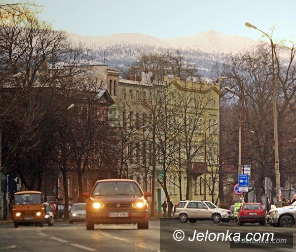 KARKONOSZE: W górach śnieg: pierwszy stopień zagrożenia lawinowego