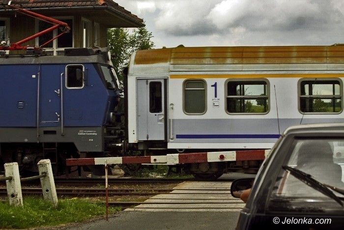 REGION JELENIOGÓRSKI: Z regionu do stolicy pociągiem za dnia?