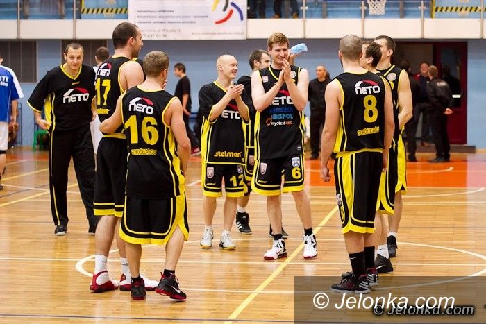 I-liga koszykarzy: Wymęczone zwycięstwo lidera