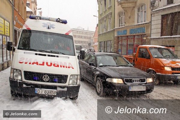 JELENIA GÓRA: Tęgi mróz zagrożeniem dla ludzkiego życia