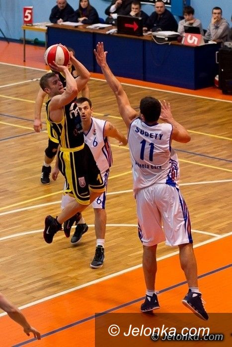 I-liga koszykarzy: Powtórzyć wynik z pierwszego meczu i w końcu wygrać u siebie