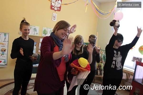 JELENIA GÓRA: W „Dwójce” poznali Zwierzaki – Przytulaki