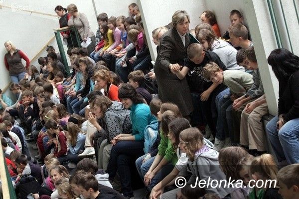 JELENIA GÓRA: Rozpoczęły się zapisy do jeleniogórskich podstawówek