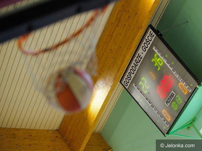 Jelenia Góra: BasketPlanet i AA Amator wciąż z kompletem zwycięstw