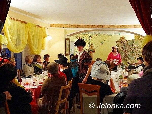 JELENIA GÓRA: Watrzański Babiniec przyciągnął panie ze wszystkich części miasta