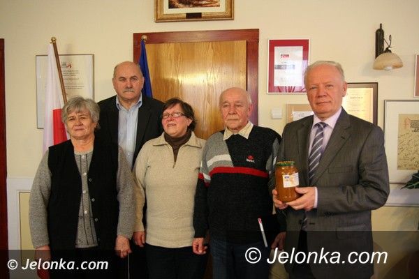 JELENIA GÓRA: Ku krainie miodem płynącej