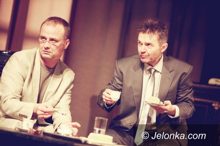 JELENIA GÓRA: “Bóg mordu” specjalnie dla studentów. “Dobrze” – dla wszystkich