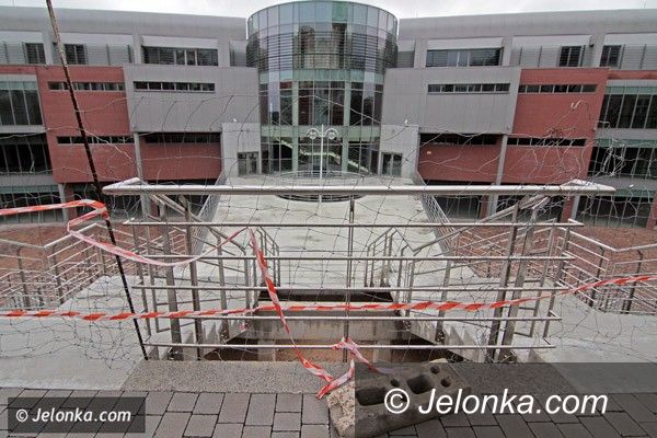 JELENIA GÓRA: Jednak będzie multikino? Rozbudują nieczynną jeszcze galerię