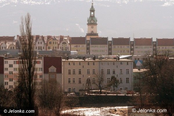 JELENIA GÓRA: Miasto zamknęło usta swoim naczelnikom