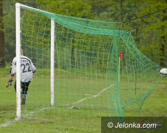 klasa okręgowa: Lotnicy zbombardowali Wartę Bolesławiecką