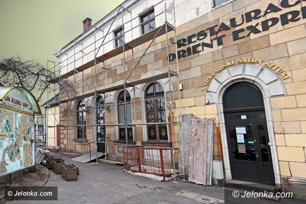 JELENIA GÓRA: Fasada dworca będzie ładniejsza
