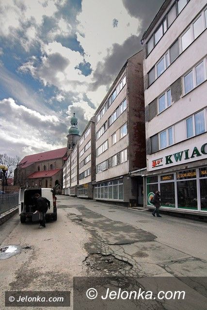 JELENIA GÓRA: Mieszkają w śródmieściu drugiej kategorii