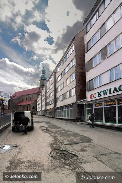 JELENIA GÓRA: Mieszkają w śródmieściu drugiej kategorii