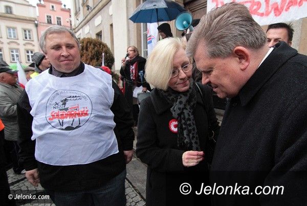 JELENIA GÓRA: Chodźcie z nami, moherami! Alleluja i do przodu!