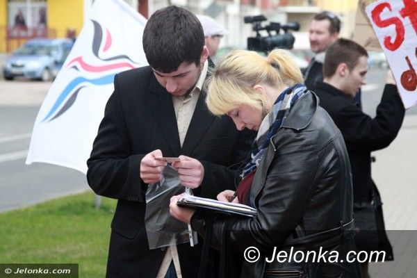 Jelenia Góra /region: KNP: „Nie pozwolimy ZUS–owi okradać ludzi!