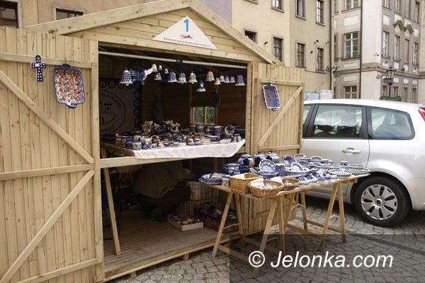 Jelenia Góra: Drewniane budki opanują Rynek?
