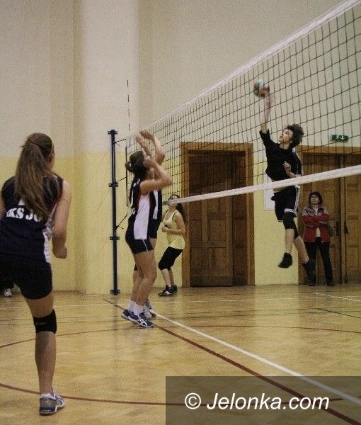 Jelenia Góra: IKS Jelenia Góra wygrywa siatkarskie zmagania
