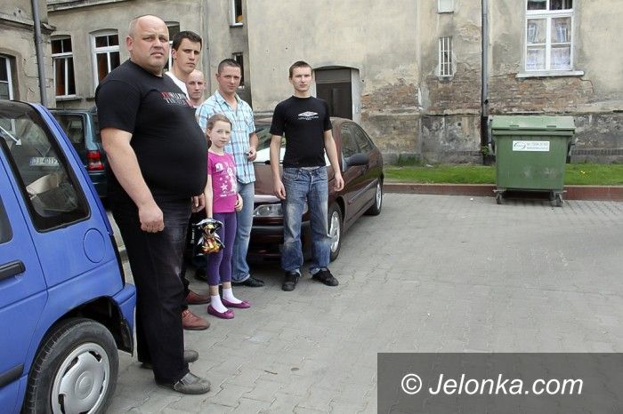 Jelenia Góra: Przez parking pod oknami życie zmieniło się w piekło