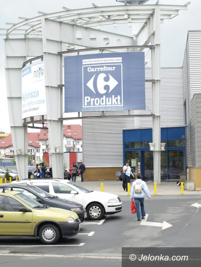Jelenia Góra: 100 osób na bruk!
