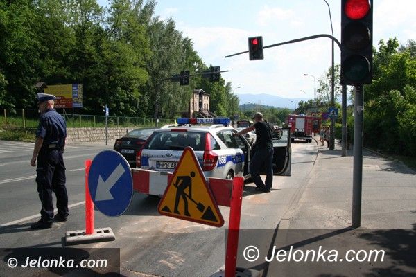 Jelenia Góra: Plama oleju na Wolności. Utrudnienia w ruchu!