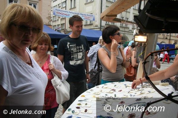 Jelenia Góra: Piękno zaklęte w szkle w Rynku jeszcze dzisiaj