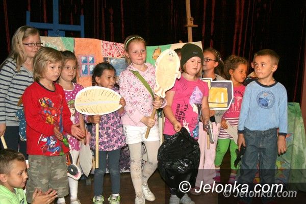 Jelenia Góra: Rzeczy–życie na półkoloniach w Młodzieżowym Domu Kultury