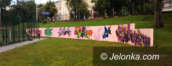 Jelenia Góra: Grafficiarskie dzieło ukończone przy SP nr 13