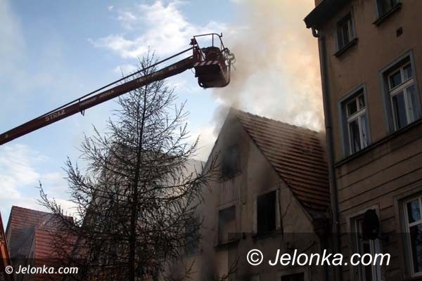 Jelenia Góra: Pożar kamienicy na Podwalu!