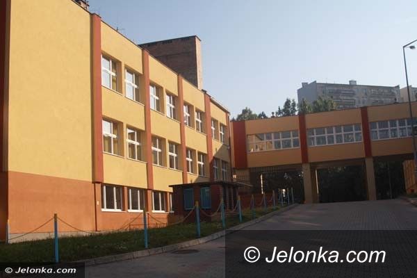 Jelenia Góra: Sprzęt komputerowy dla „Jedenastki”