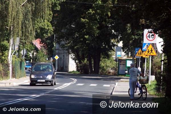 Jelenia Góra: Na tragicznym przejściu dla pieszych potrzebne światła