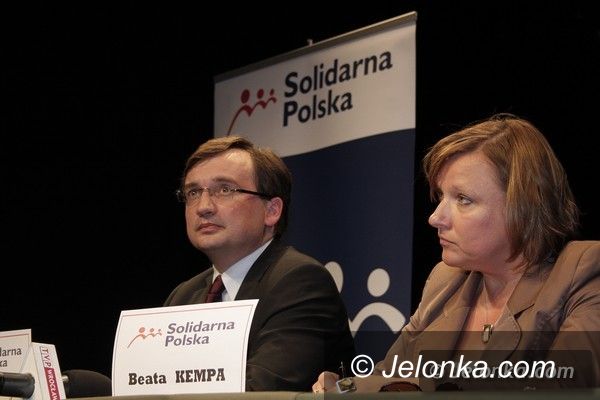 Jelenia Góra: Zbigniew Ziobro i Beata Kempa w Jeleniej Górze: Zielona Wyspa Tuska mirażem